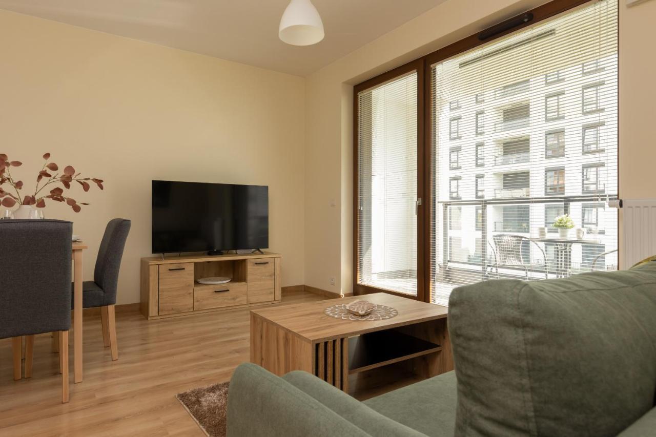 Cosy Apartment Bialej Floty With Parking By Noclegi Renters Varsovie Extérieur photo