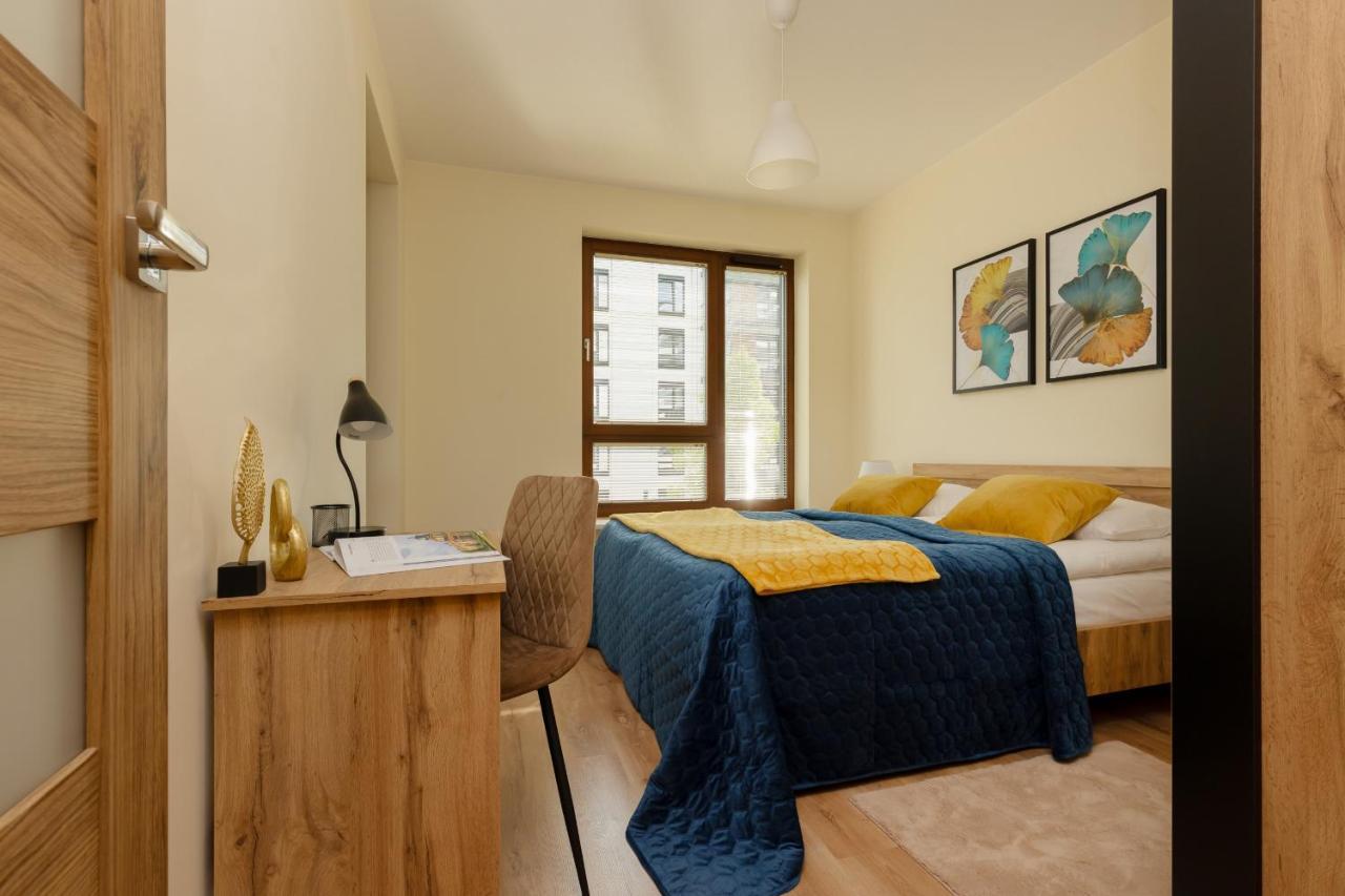 Cosy Apartment Bialej Floty With Parking By Noclegi Renters Varsovie Extérieur photo